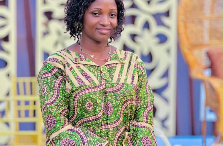 Portrait d’Aïssatou Feindouno, assistante administrative de CJMAD dans la région de Kindia